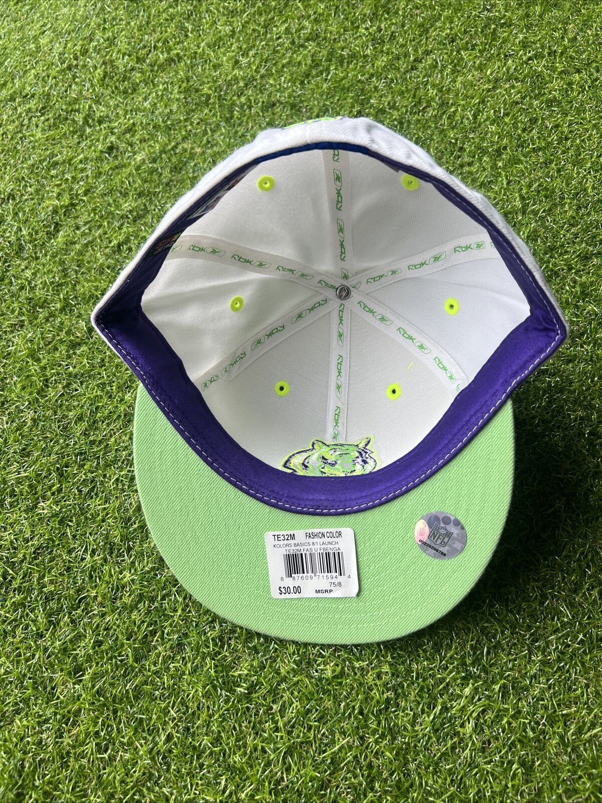 Cincinnati Bengals Reebok KOLORS White & Green Fitted Cap/Hat - Size: 7 3/8