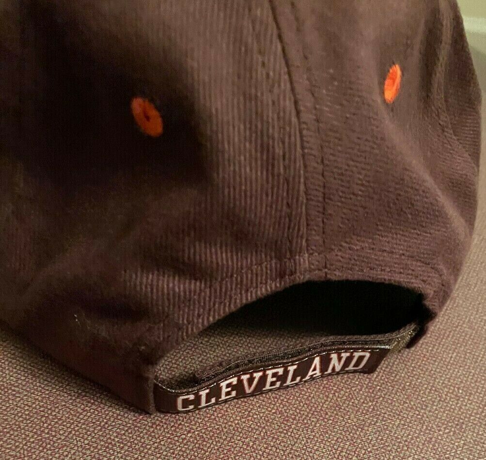 Cleveland Browns NFL "Browns Dawg" Adjustable "Hook & Loop Closure" Ca